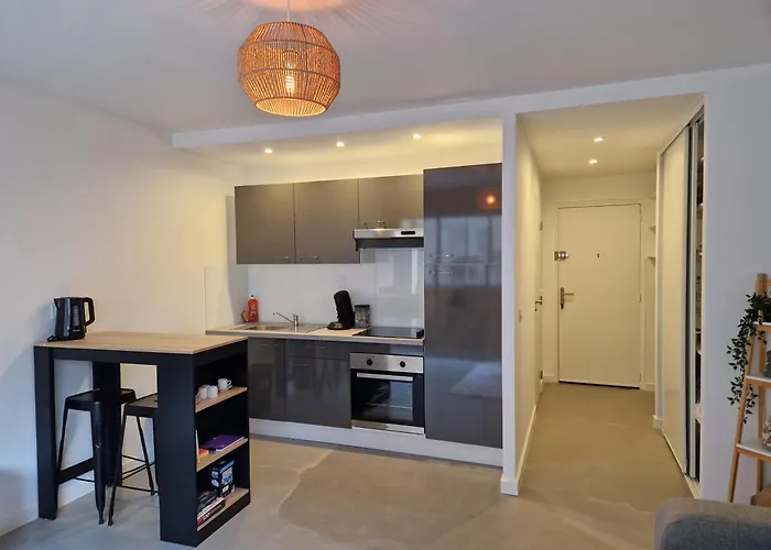 Jolie Studio Proche Du Centre *